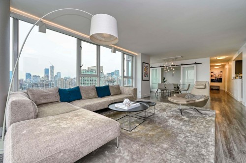 3307-1033 Marinaside Crescent, Vancouver, BC 