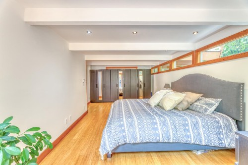 466 Kings Road E, North Vancouver, BC 