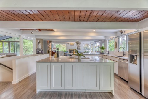 466 Kings Road E, North Vancouver, BC 