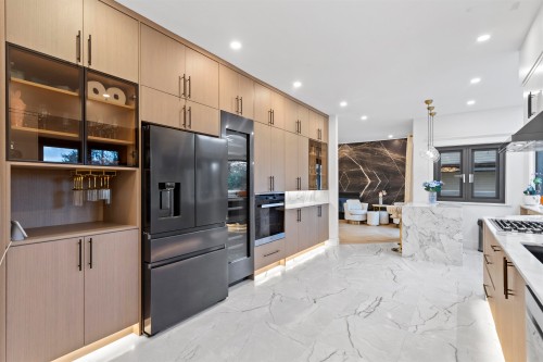 5485 Keith Road, West Vancouver, BC 