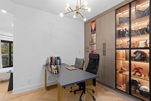 5485 Keith Road, West Vancouver, BC 