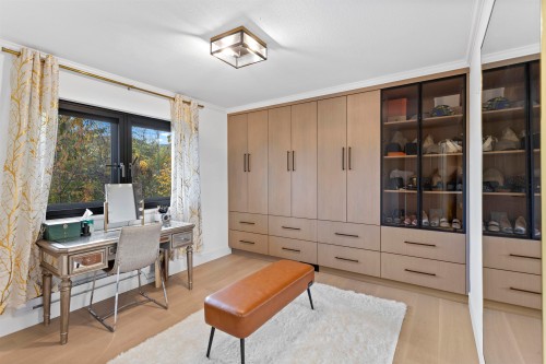 5485 Keith Road, West Vancouver, BC 