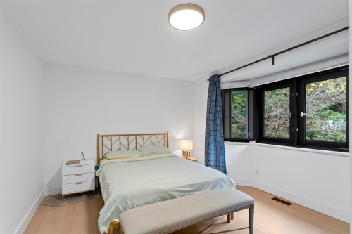 5485 Keith Road, West Vancouver, BC 