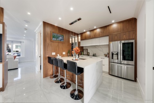 1-926 58Th Avenue E, Vancouver, BC 