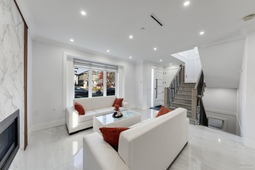 1-926 58Th Avenue E, Vancouver, BC 