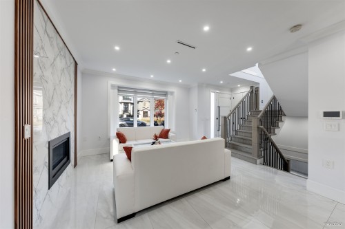 1-926 58Th Avenue E, Vancouver, BC 