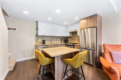 104-9350 University High Street, Burnaby, BC 