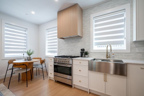 2105 33Rd Avenue E, Vancouver, BC 