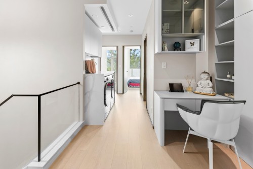 207-5177 Brighouse Way, Richmond, BC 