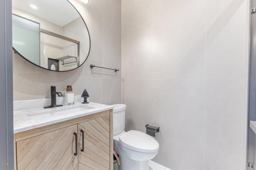 207-5177 Brighouse Way, Richmond, BC 