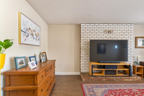 5842 Woodsworth Street, Burnaby, BC 