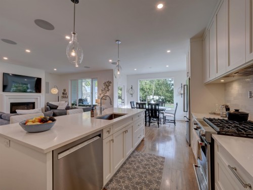 1414 Sunrise Place, Gibsons, BC 