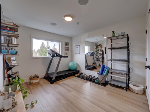 1414 Sunrise Place, Gibsons, BC 