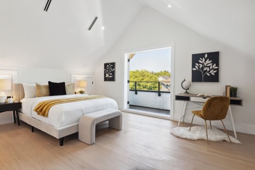 #1-2244 11Th Avenue E, Vancouver, BC 