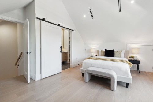 #1-2244 11Th Avenue E, Vancouver, BC 