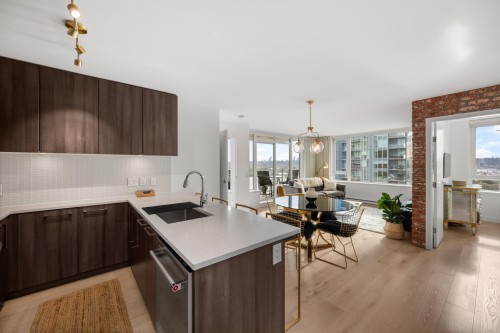 1610-668 Columbia Street, New Westminster, BC 