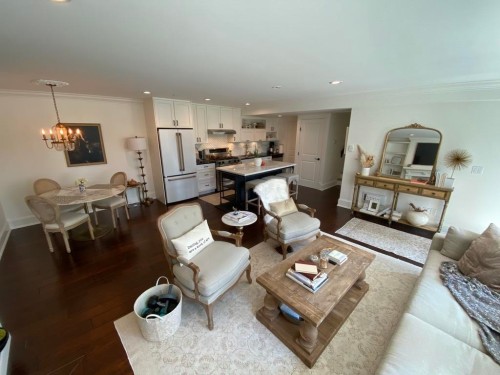 1462 Crystal Creek Drive, Anmore, BC 