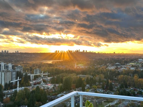 2802/03-652 Whiting Way, Coquitlam, BC 