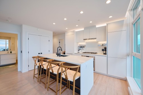 2802/03-652 Whiting Way, Coquitlam, BC 