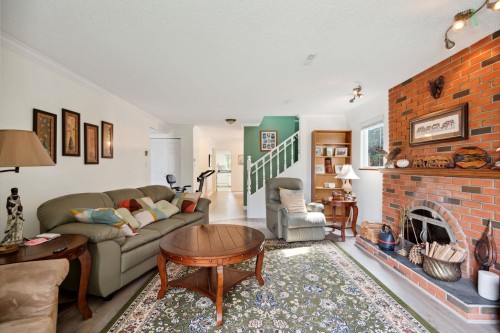 4300 Steveston Highway, Richmond, BC 