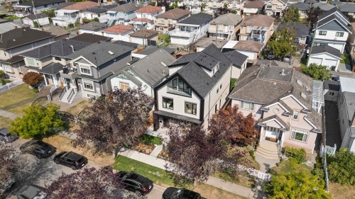 1-3563 25Th Avenue E, Vancouver, BC 