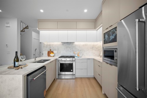 1-3563 25Th Avenue E, Vancouver, BC 