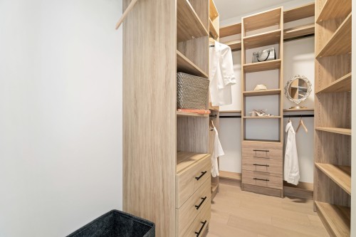 6928 Carnegie Street, Burnaby, BC 