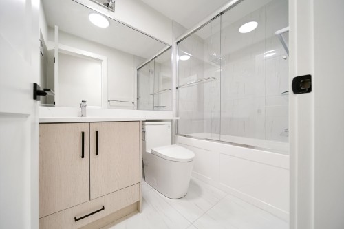 6928 Carnegie Street, Burnaby, BC 