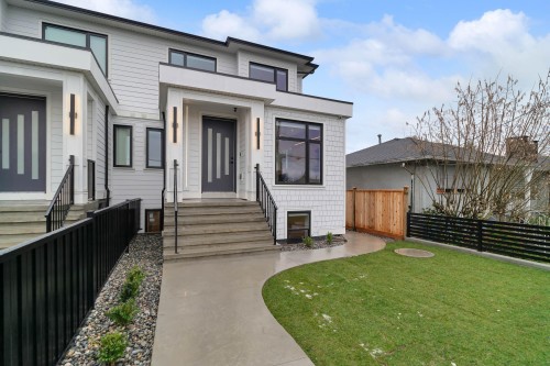 6928 Carnegie Street, Burnaby, BC 