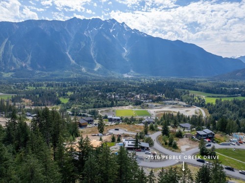 7516 Pebble Creek Drive, Pemberton, BC 