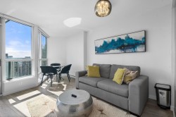 2704-833 Seymour Street  Vancouver, BC V6B 0G4