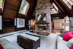 4402 Keith Road  West Vancouver, BC V7W 2M2