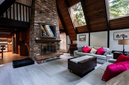 4402 Keith Road, West Vancouver, BC 