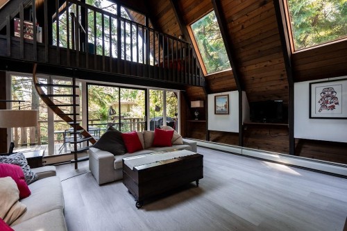 4402 Keith Road, West Vancouver, BC 