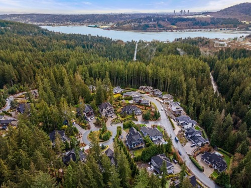 128 Deerview Lane, Anmore, BC 