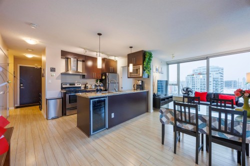 3207-689 Abbott Street, Vancouver, BC 