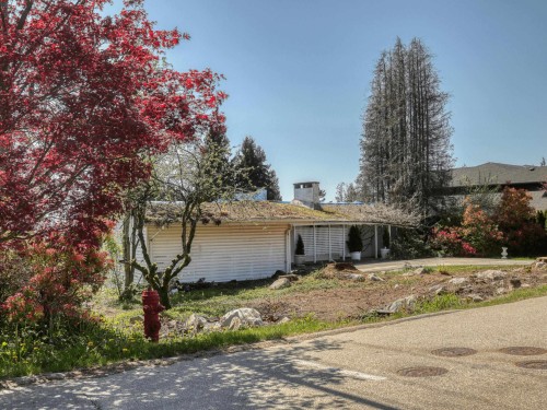 910 Fairmile Road, West Vancouver, BC 