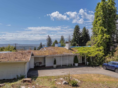 910 Fairmile Road, West Vancouver, BC 