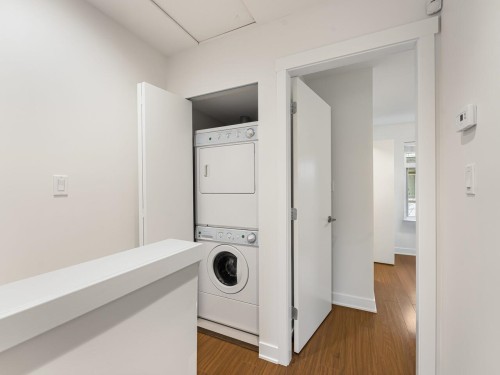 10-4099 No. 4 Road, Richmond, BC 