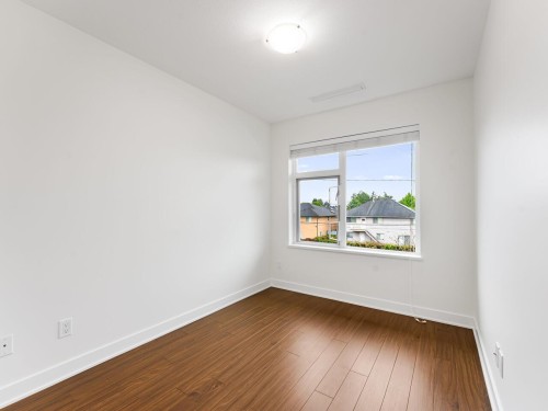 10-4099 No. 4 Road, Richmond, BC 