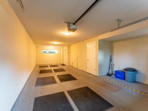 10-4099 No. 4 Road, Richmond, BC 