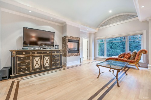 6389 Elm Street, Vancouver, BC 