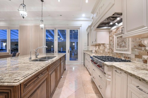 6389 Elm Street, Vancouver, BC 