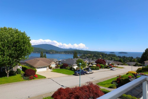 561 Spyglass Place, Gibsons, BC 