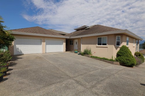 561 Spyglass Place, Gibsons, BC 