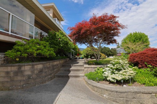 561 Spyglass Place, Gibsons, BC 