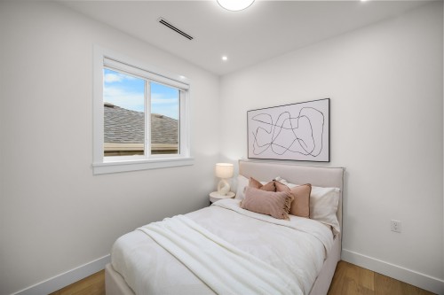 2076 50Th Avenue E, Vancouver, BC 