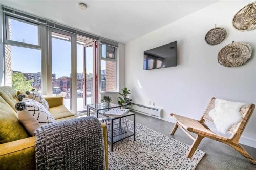 404-231 Pender Street E, Vancouver, BC 
