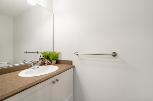 4-5999 Andrews Road, Richmond, BC 