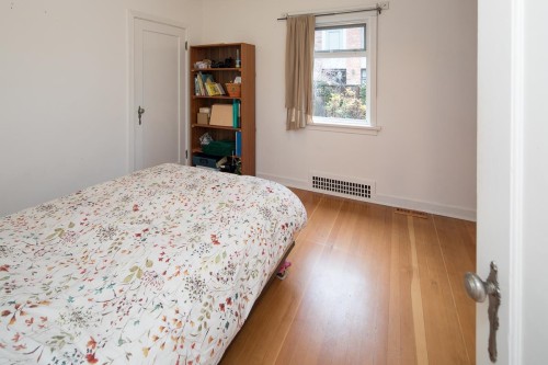 2305 3Rd Avenue W, Vancouver, BC 